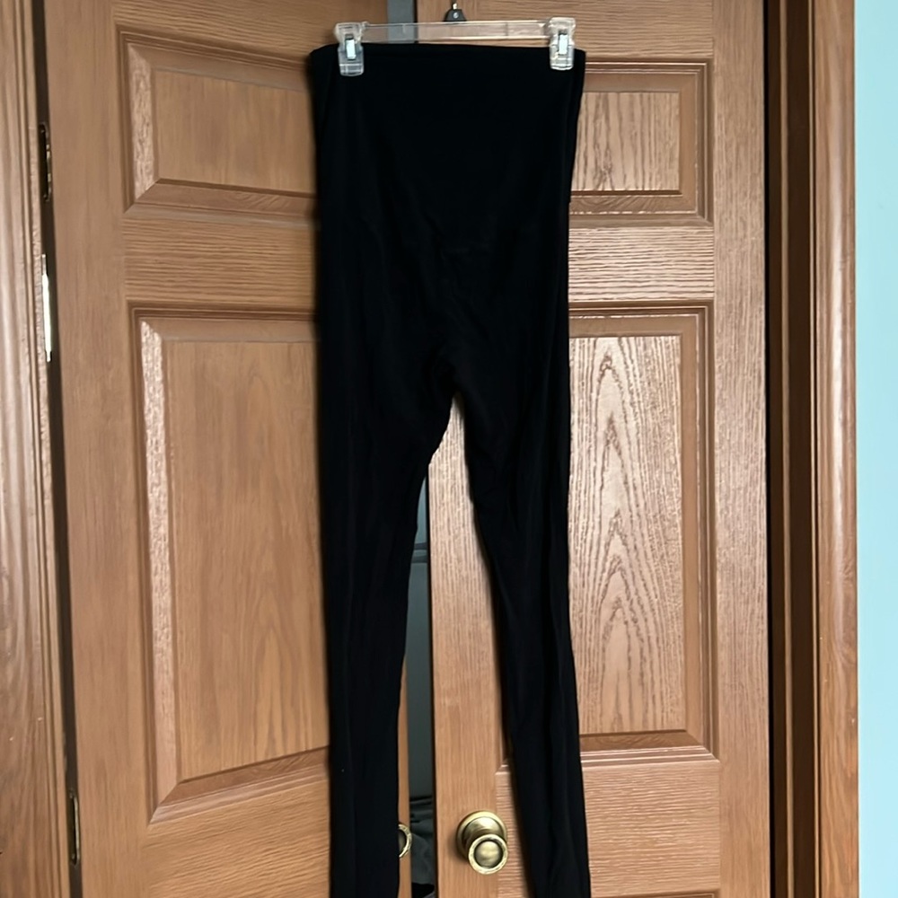 Well loved maternity leggings